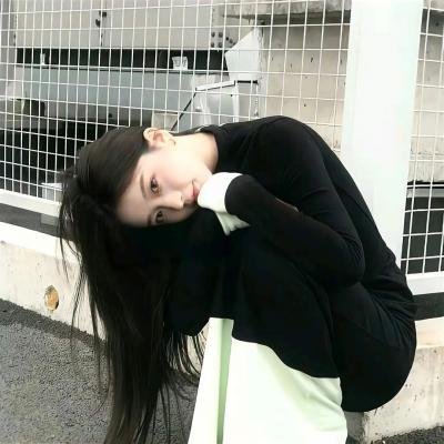 没有人强迫你爱你海报